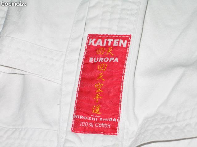 Costum karate sau judo kaiten