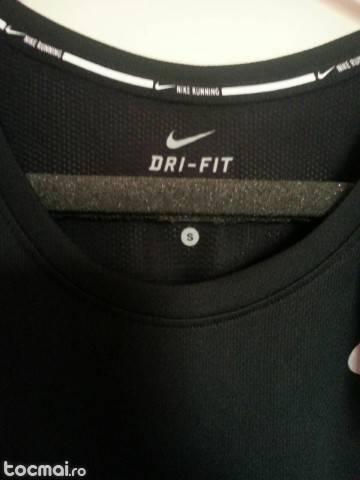 Tricou Nike pentru alergat