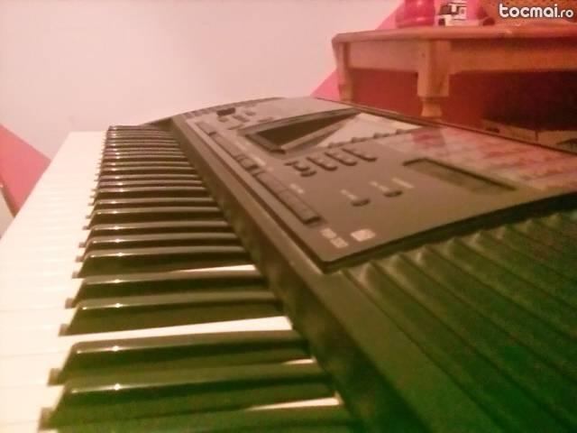 Yamaha psr- 330