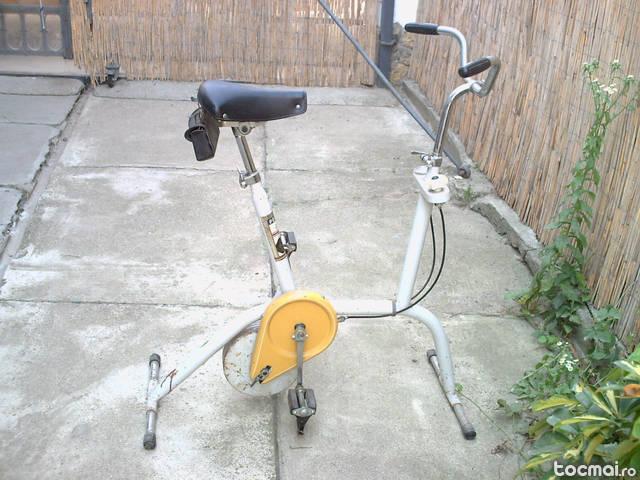Bicicleta stationara Pedalux