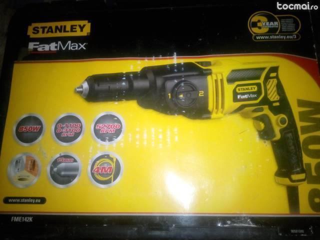 Bormasina cu percutie stanley noua 850w