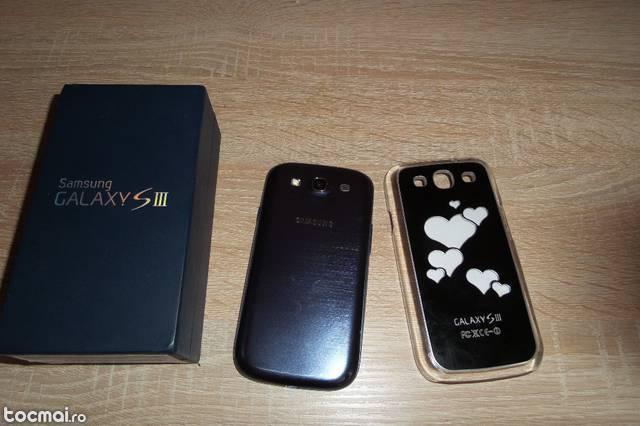 Samsung Galaxy S3, impecabil, la cutie cu toate accesoriile