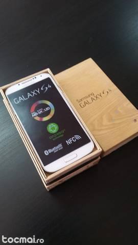 Samsung Galaxy S4 I9505 white nota 10/ 10 k nou la cutie