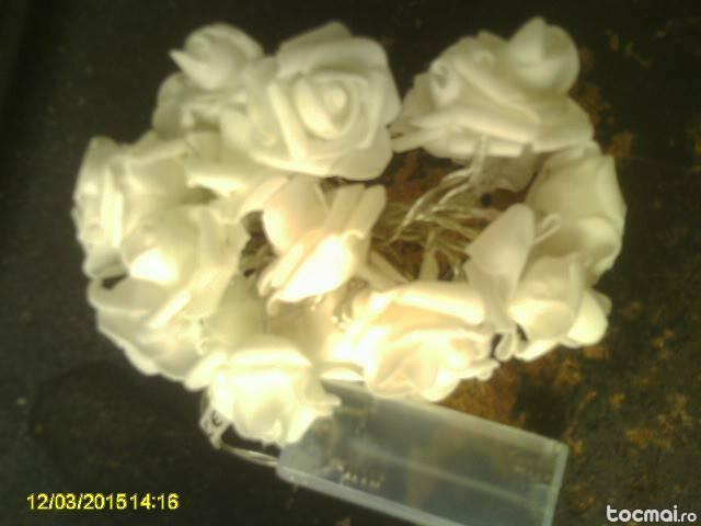 instalatie trandafiri albi cu led