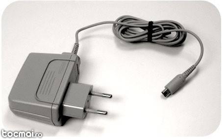 Adaptor alimentator nintendo ds original + bonus 2 jocuri ds