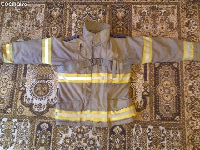 Costum nomex pentru pompieri