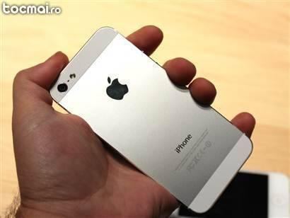 iPhone 5 White ca nou 9, 5/ 10 impecabil