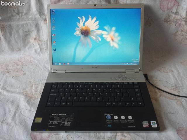 Laptop Sony Vaio- DDR2, sata, webcam, slim