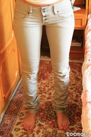Pantaloni Terranova
