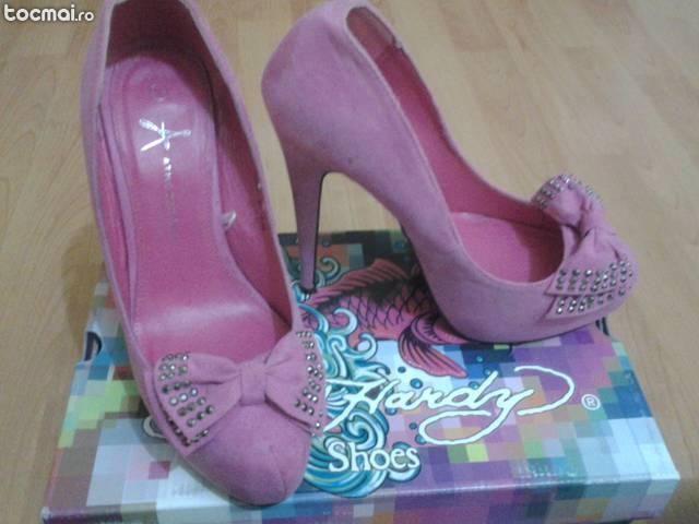 Pantofi cu platforma roz
