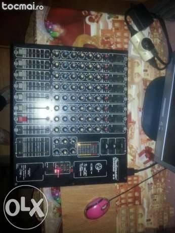 Studiomaster diamond 8- 2 mixer club