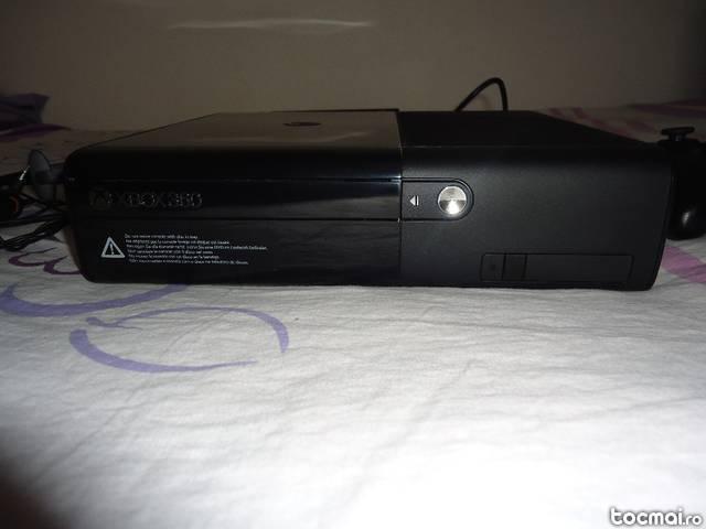 Xboxx 360 E / 250 GB