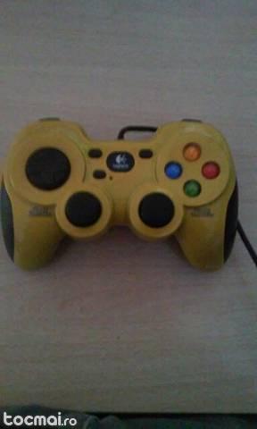 Gamepad Logitech.