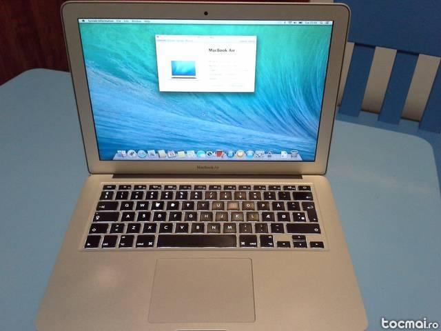 MacBook Air Mid 2012 I5 1, 8Mhz 4Gb Ram SSD 128Gb Video 1Gb