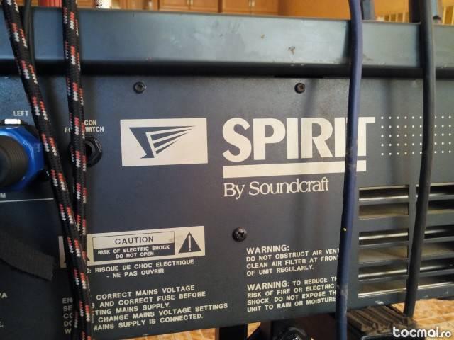 Mixer Soundcraft Powerstation Spirit 600
