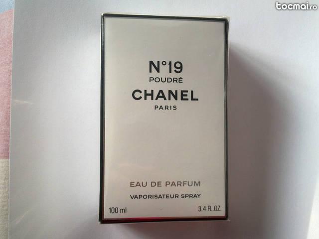 Apa de parfum Chanel No 19 Poudre 100ml