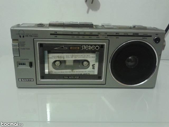 radio cassette recorder SANYO