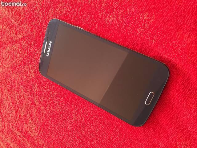 Samsung Galaxy mega model exclusivist