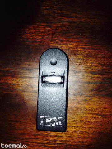 Senzor amprenta IBM