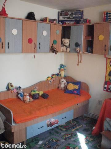 mobila de camera copii din pal melaminat