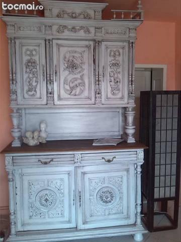 Bufet ( credent) antic reconditionat in stilul shabby chic