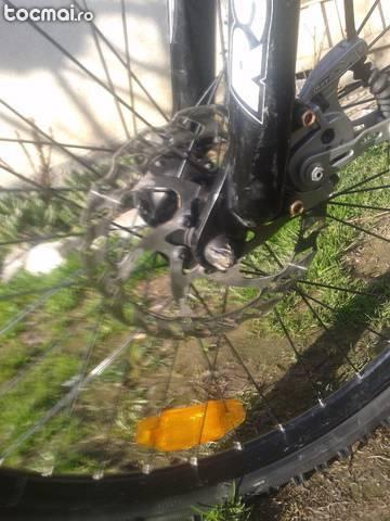 Bicicleta Cyco full suspension
