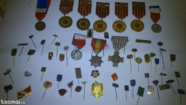 Decoratii, medalii si insigne, rom. si straine (60 Ps. )