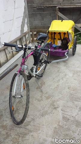 bicicleta si remorcuta de 2 copii