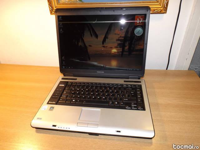 laptop Toshiba 803
