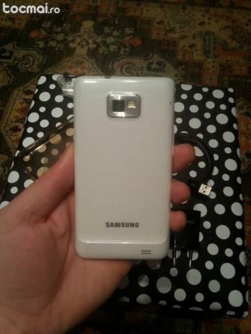Samsung galaxy s2 plus white