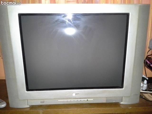 TV LG 69 cm