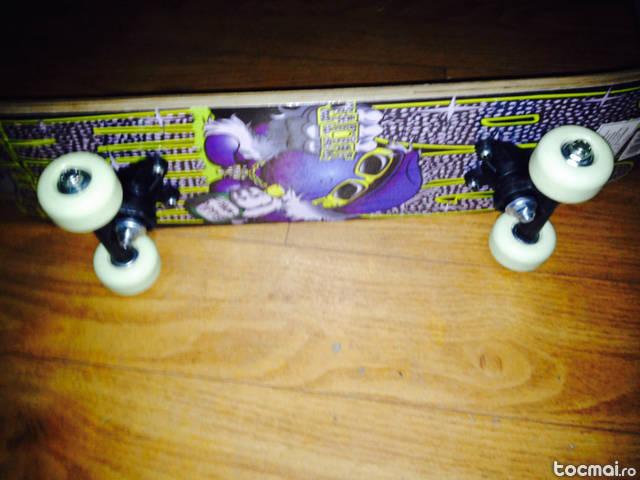 Skateboard