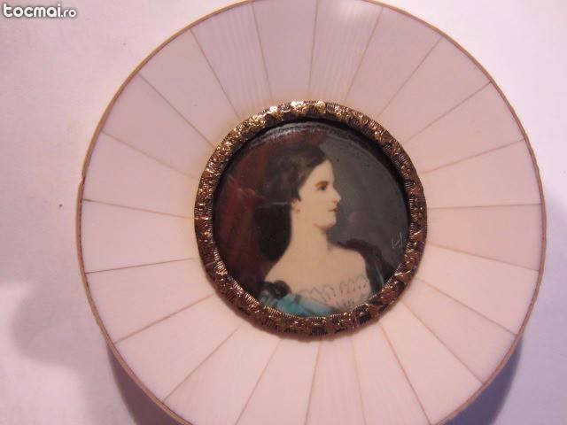 Fildes- pictura miniatura fildes cu rama fildes