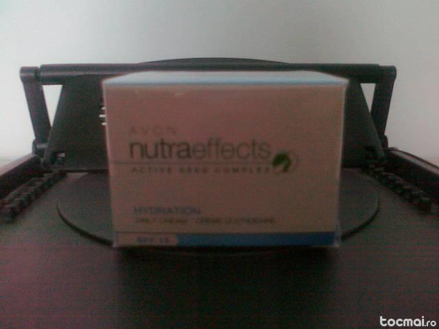 Crema hidratanta de zi SPF 15 - NutraEffects