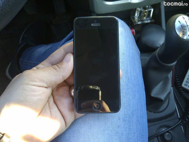 iPhone 5 Black 16 GB