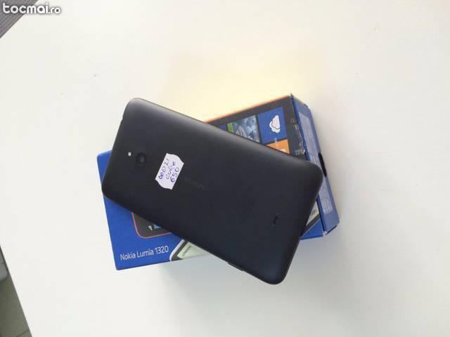Nokia Lumia 1320 la cutie