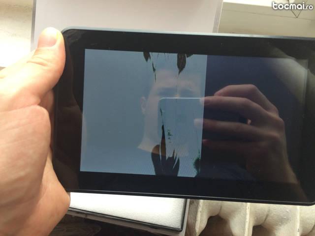 Tableta Serioux vision X cu display defect!!
