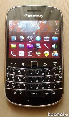 Blackberry Bold 9900, black