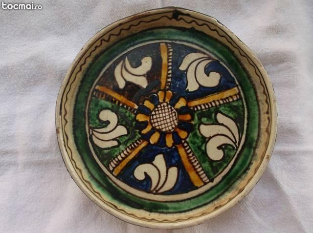 Farfurie veche ceramica Corund
