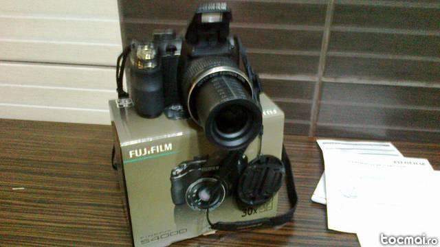 Fujifilm S4000