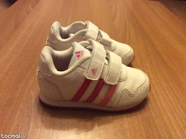 Adidasi Adidas de piele mar. 23