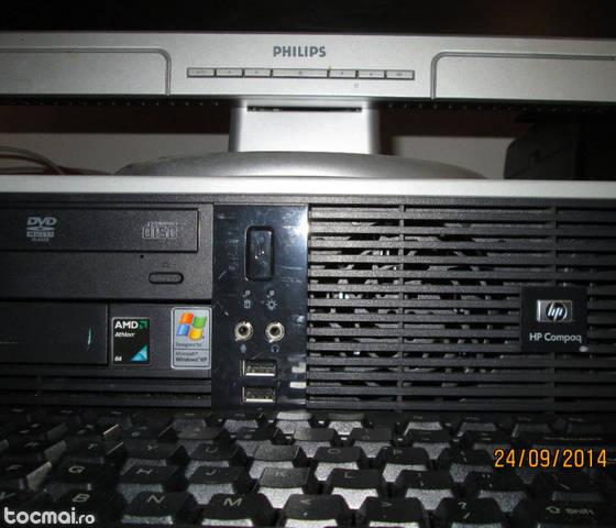 Sistem complet HP core 2 duo cu monitor, tastatura, mouse.