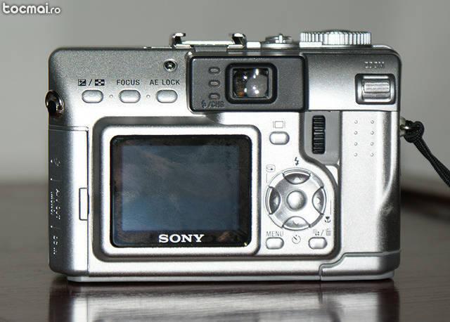 Digital Camera Sony DSC- V1