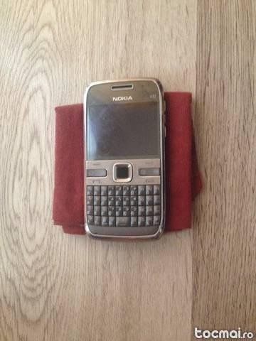 Nokia E72