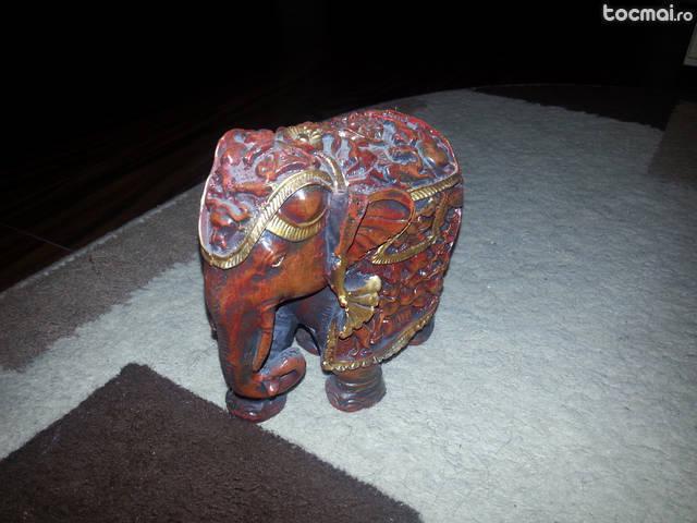 Elefantel decorativ
