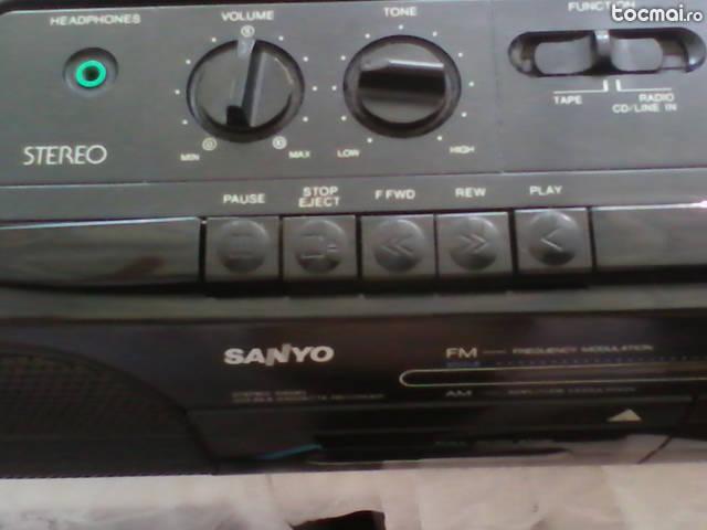 Sanyo - double cassette recorder si antena tv de camera