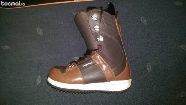 Snowboard si Boots