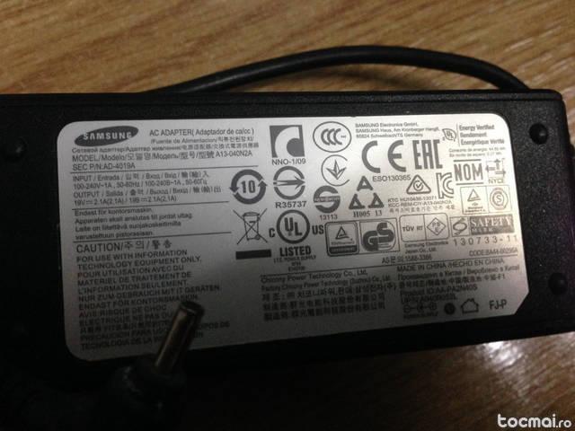 Incarcator Laptop original Samsung 19V ; 1. 21A